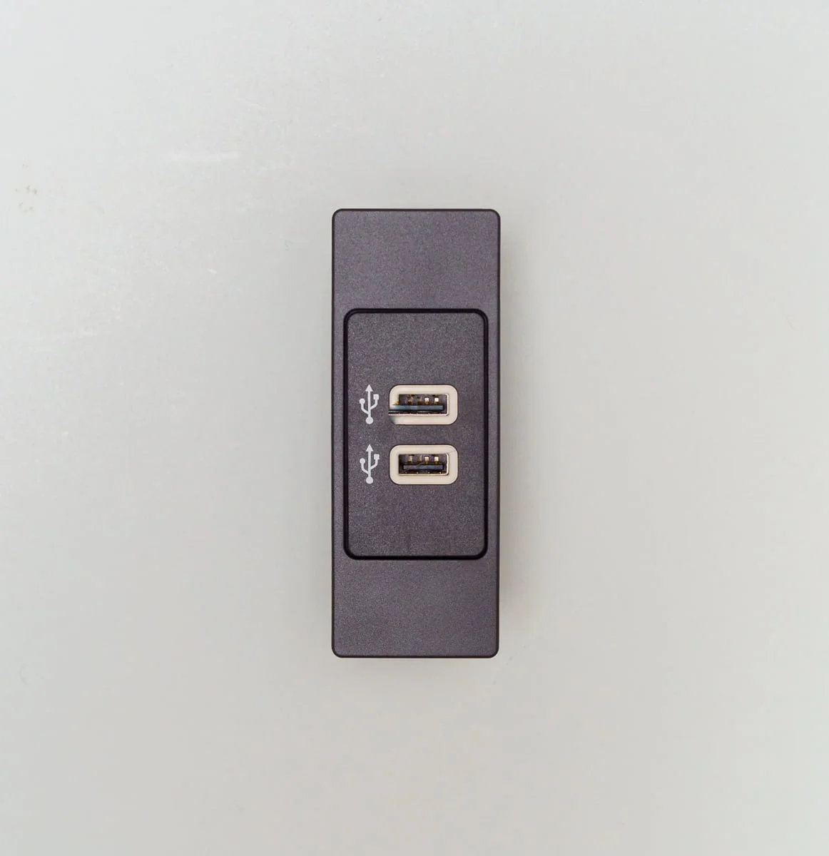 Sync 2 to Sync 3 Media Hub Adapter - Image 3